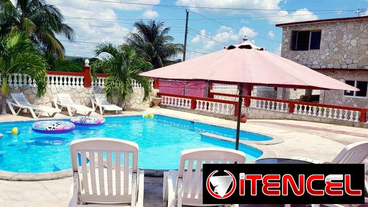 OFERTA en playa Guanabo! casa de renta con piscina en la playa 5 habitaciones