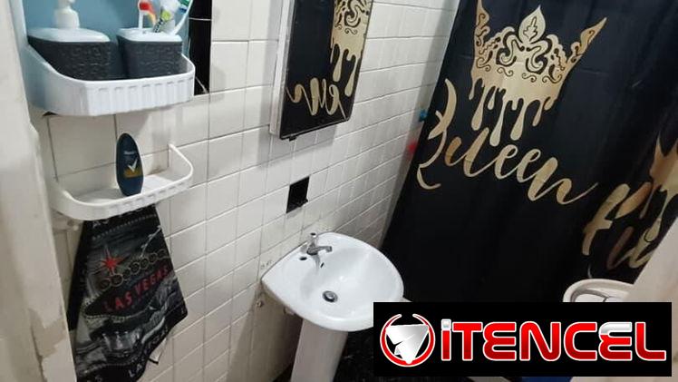 🏠 Venta de apartamento en Centro Habana. Tiene gas de la calle, lavadora, agua 24 horas, patio y lavadero