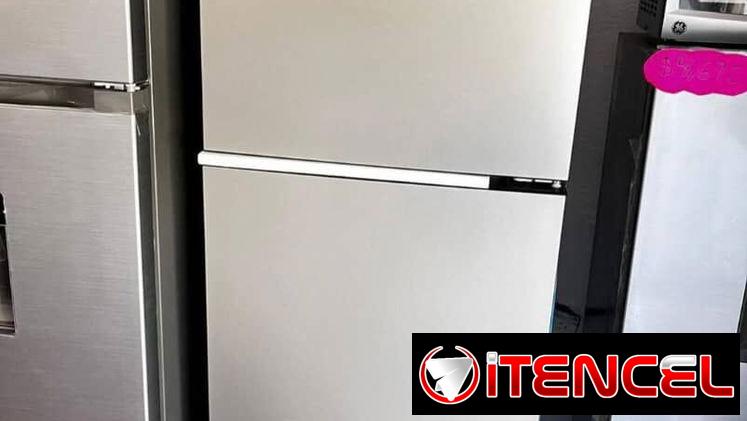 REFRIGERADOR MARCA AUCMA 9 pies