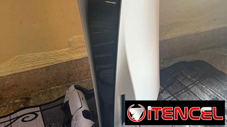 Ps5 Version de Disco y Dos Mandos Cell:53318571
