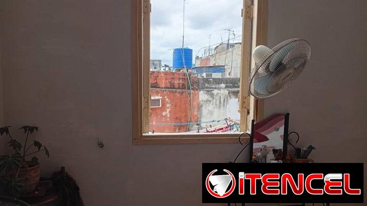*88-🏡Se vende Casa en un 2do piso en la Habana Vieja [ Casco Histórico ]* 🌍*El edif entero es de renta para extranjero
