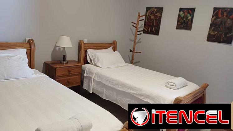 SE RENTA APTO DE DOS HABITACIONES EN CENTRO HABANA CON BALCON. 3ER PISO. 54026428