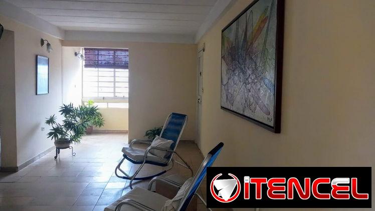Venta apto en el Vedado