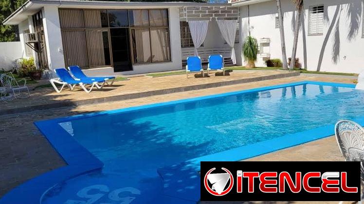 Casa con piscina con recirculación y ranchón en reparto Siboney,en renta ,  Playa,Habana +53 52 46 36 51 🐬🐬,  M