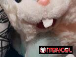 Conejo grande de peluche