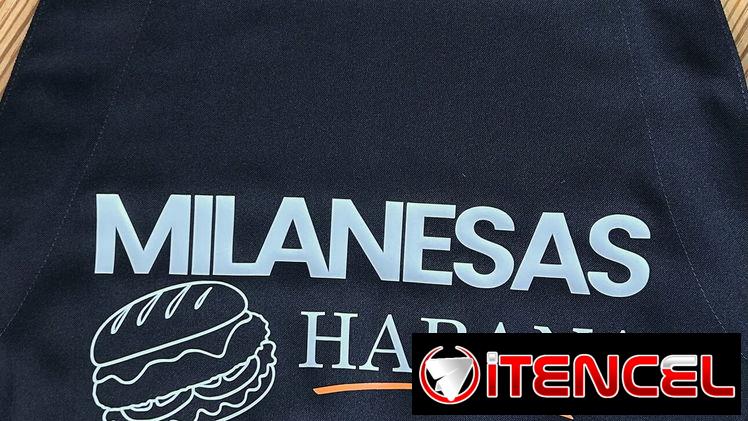 Delantales negros y blancos / Delantales negros / Delantales blancos / productos personalizados