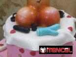 Cake de fondan con mensajería incluida y minicake. Especial para despedida d soltero o aniversarios