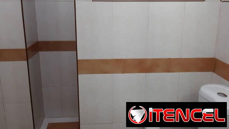 Rento habitación amplia a cubanos y extrangeros