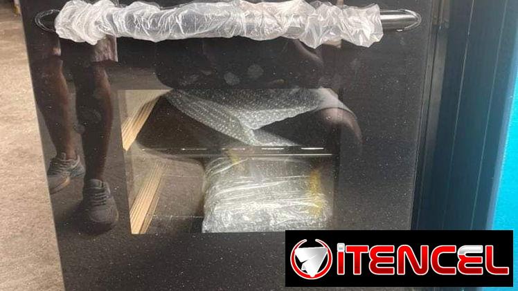Cocina de 4 hornillas con horno