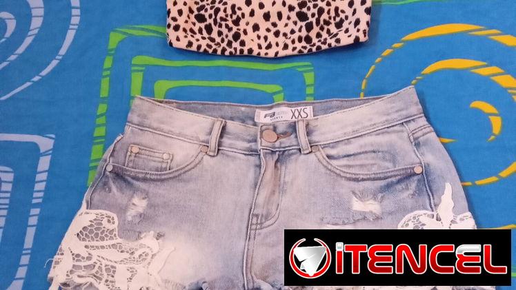 Shor  de mezclilla talla   XXS . Estraple talla S . Marca  Forever 21.