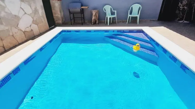 Renta de casa en la playa con piscina en Guanabo. Alquiler de casa en la playa con piscina en guanabo