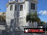 En oferta espectacular castillo ideal para vivienda o para negocio por su excelente ubicación!!Oportunidad de inversión!