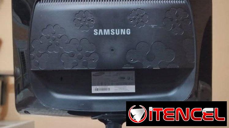 Chasis y monitor para piezas