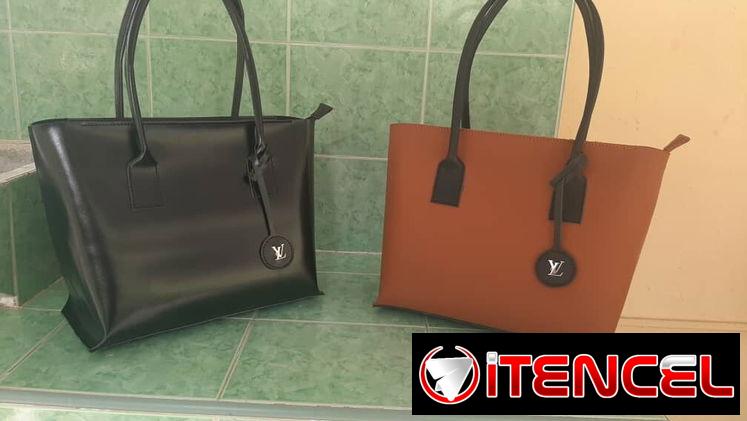 Carteras y mochilas