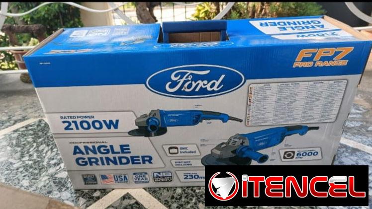 Pulidora Ford profesional de las grandes 2100w es 220v viene con su maleta y 5 discos de desvaste de los grandes regalo