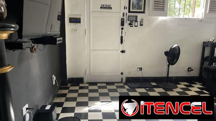 Renta de Apt en bajos en el vedado
