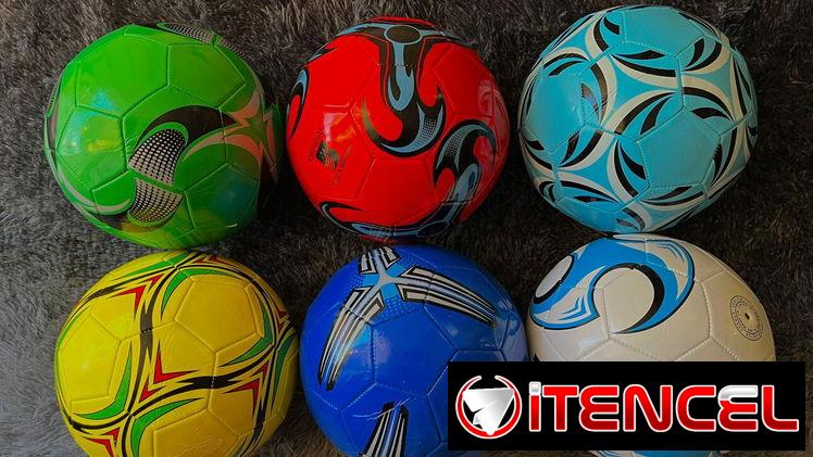 Pelotas de fútbol⚽️⚽️⚽️