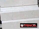 Rodapié de mármol crema de excelente calidad miden 9cm x 40cm