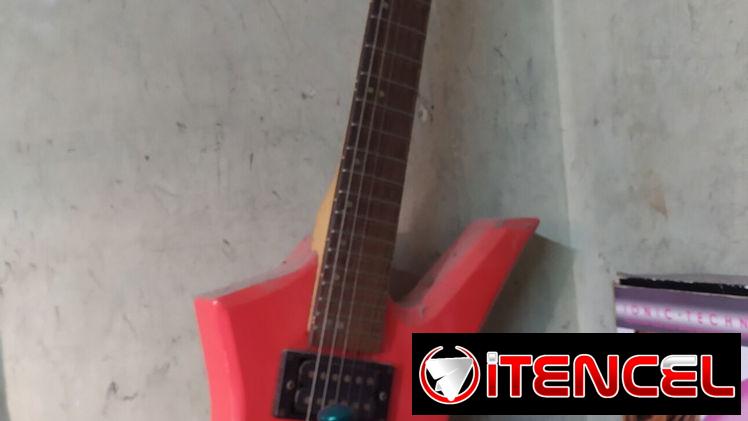 Vendo guitarra electrica