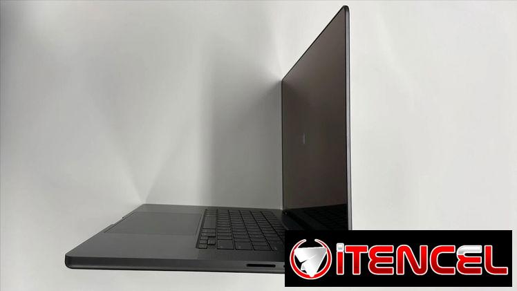Macbook Pro 16″ M3 Max 36gb Ram, 1TB almacenamiento.
