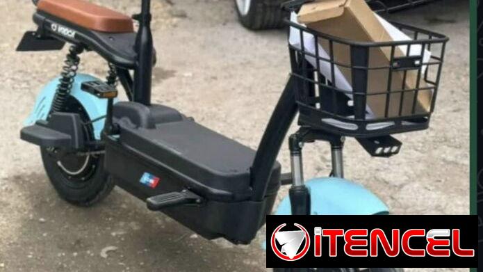 PATINETA ELÉCTRICA VEDCA   ⚙️CARACTERÍSTICAS:  • 500 Wats  • ⁠48 Volt  • ⁠12 Amperes  • autonomía de 50 km • ⁠velocidad