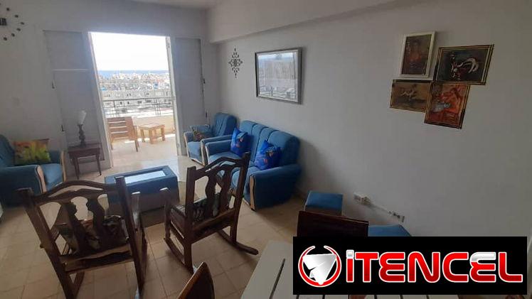 Rento casa en vedado. Larga estancia. Sólo familia PARA EXTRANJEROS