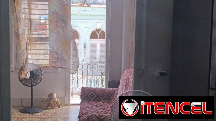 vendo 2 apartamentos c entrada independiente en 1 sola propiedad en la mejor zona de callo hueso