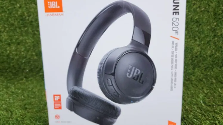 JBL 🆕️ 📦. Tune 520BT 57 horas de reproducción continua.