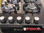 Cocina de gas con horno Challenger en negro Superficie de vidrio  Encendido por Magneto  Luz en el horno  280