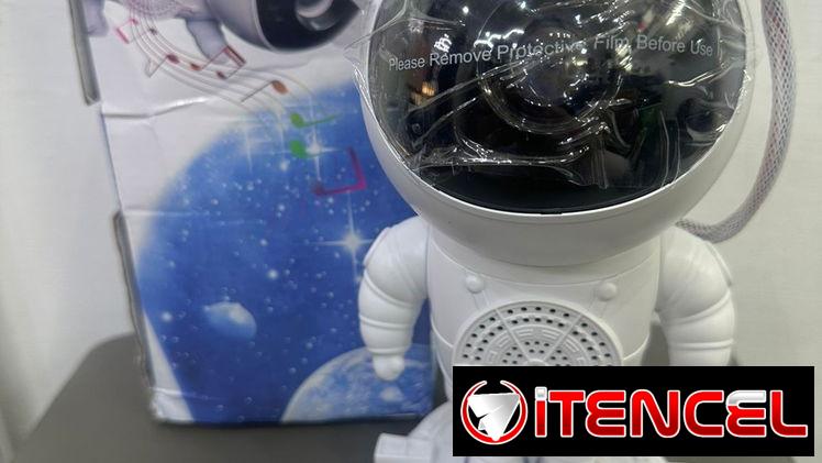 Astronauta con bocina inalámbrica