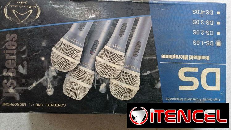 Equipo de amplificacion para guitarra y cantante