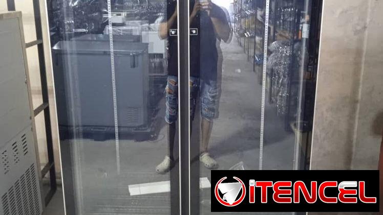 Ixhibir XINGX vertical doble puerta