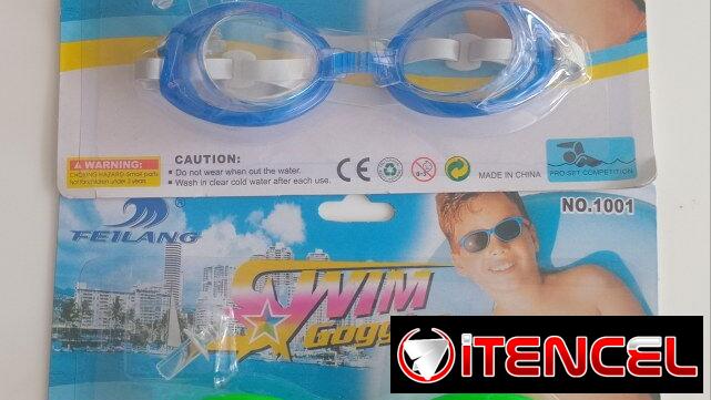 Salvavidas $6 usd. Espejuelos de playa $2000. Funda para movil $900