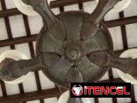 Lámpara antigua de bronce