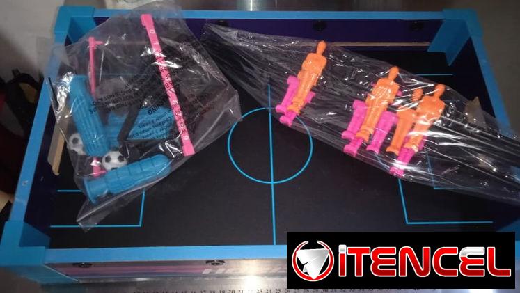 Futbolín de mesa, original, robusto de buena calidad.