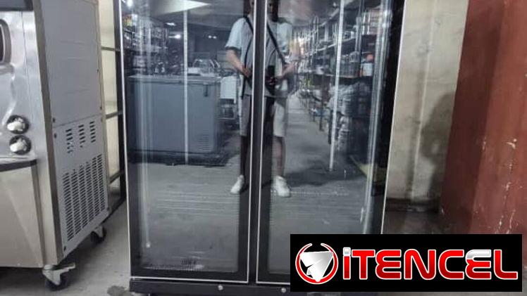 Exibidora de 2 puertas JINGHAN 25 pies