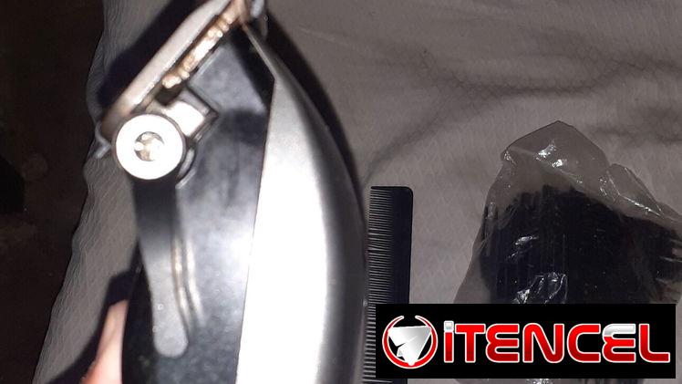 Máquina Walh de bobinas. – con todos sus peines + peines mágicos + Capa nueva – 2.500 me ajusto.  WhatsApp – 55162278