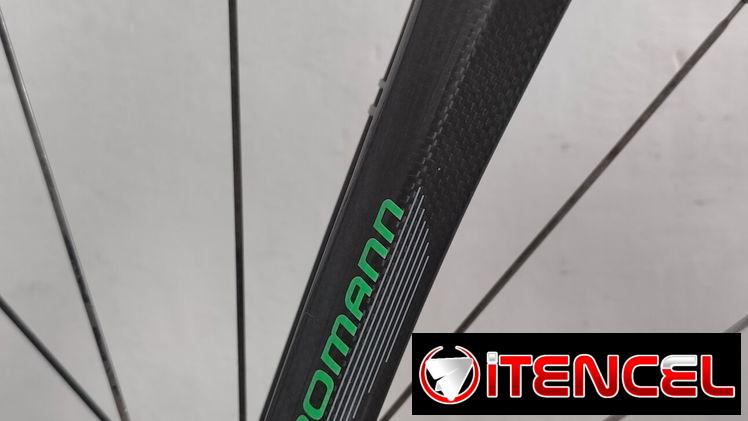Bicicleta de ruta ligera