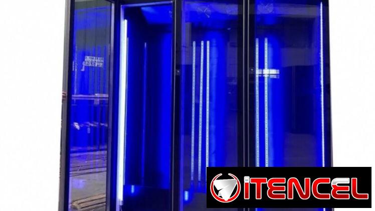 Nevera exhibidora Xings 3 puertas de vidrio templado resistente y luces de alto brillo.