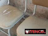 Sillas de estructura de aluminio de uso , son 5 en total hay que restaurarlas