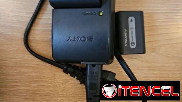 Se venden Lentes SONY con montura Sony alpha o Minolta A