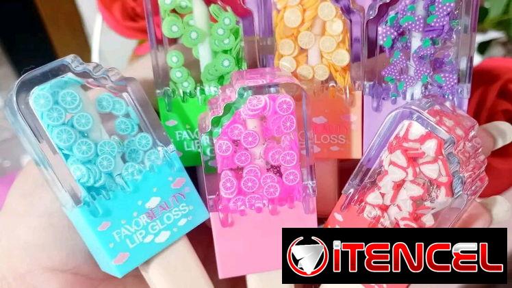 Brillos labiales mate con sabor a frutas de la marca FAVORBEAUTY en 650$