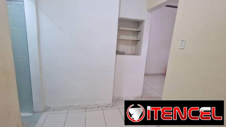 Apartamento en Plaza, Bajos, 2 cuartos