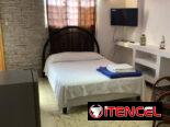 Se RENTA apartamento independiente en el VEDADO 300 usd renta lineal