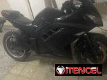 Vendo moto eléctrica racing batería michosuki haciendo 80 km por carga papeles en regla en  2500 usd interesados llamar