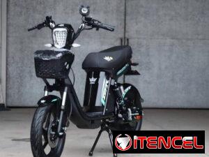 a33baa73b65f18979dd118f131e50923bebc3a6d2683ecc99588655c2b74de03