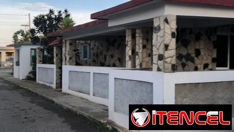 Vendo esta casa con todo adentro está como se ve en las foto