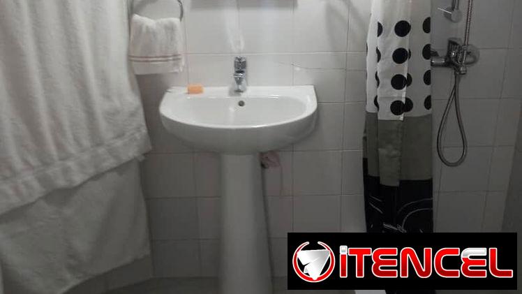 Renta de apartamento de 2 cuanto en el vedado, se renta por un cuarto también a 35 usd