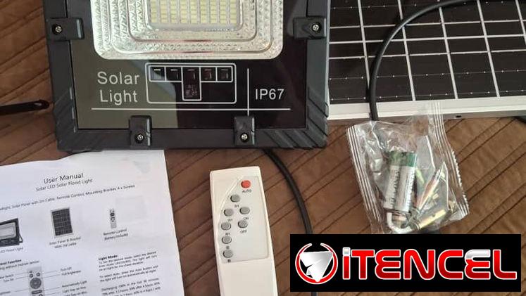 🔆 Lámpara Solar 100W + Panel Solar 3W. Batería: LiFePO4  de  3,2 V/1800mAh. IP67