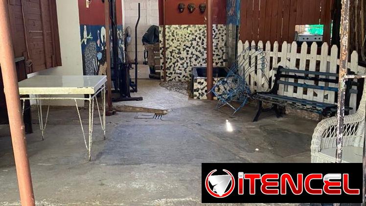 Se renta patio para negocio grande